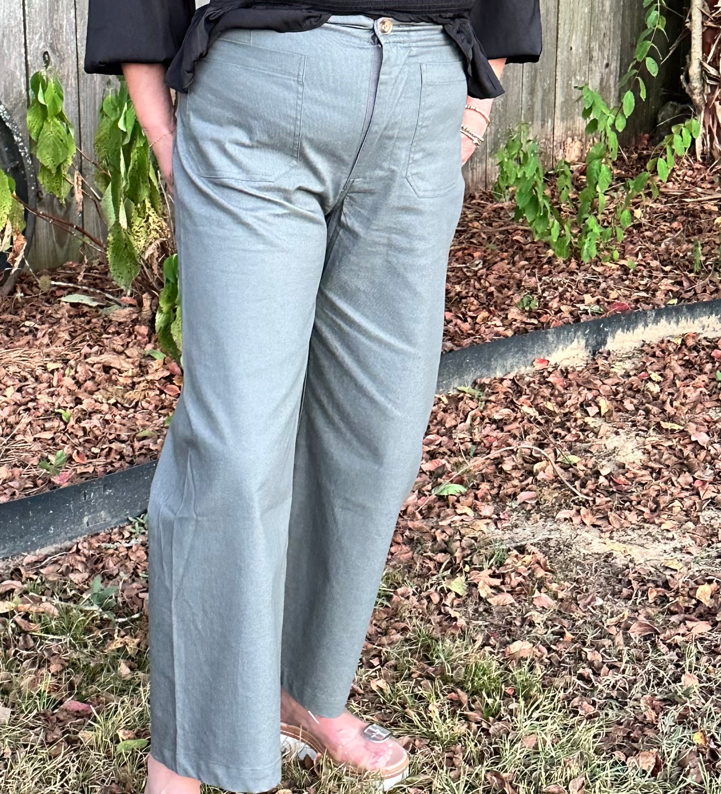 Ankle Cropped pants