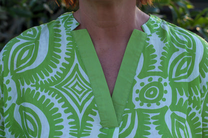 Print V-Neck Top